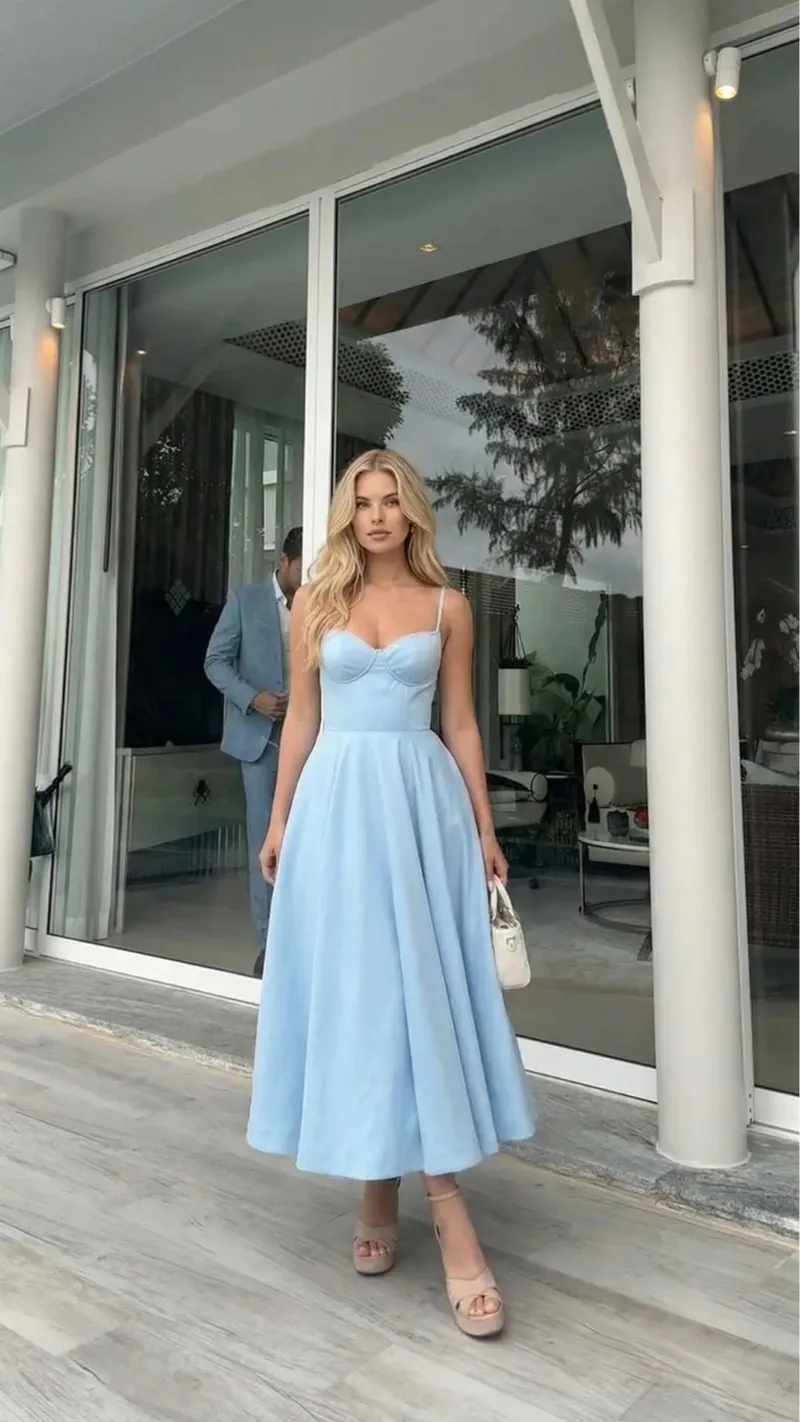 Selene Sweetheart Midi Dress - Light Blue
