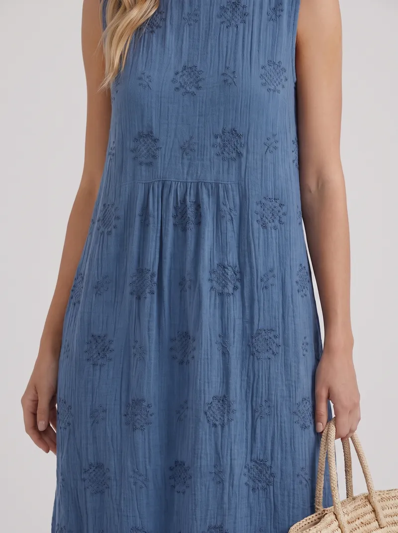 Elin Embroidered Midi Dress - Blue