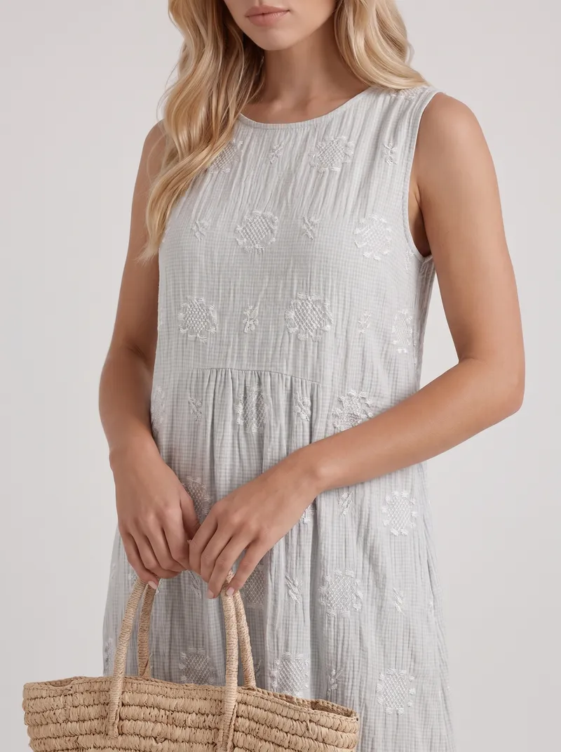 Elin Embroidered Midi Dress - White