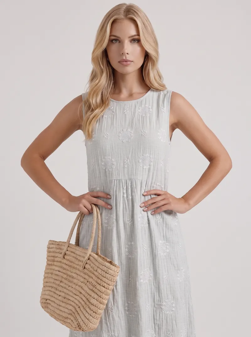 Elin Embroidered Midi Dress - White